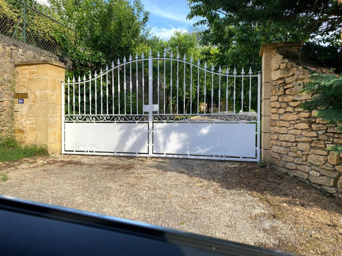 Residence Les Trois Jardins Avec Wifi Et Parking Gratuit Сарла-ла-Канеда Экстерьер фото