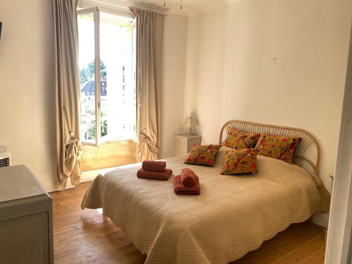 Residence Les Trois Jardins Avec Wifi Et Parking Gratuit Сарла-ла-Канеда Экстерьер фото
