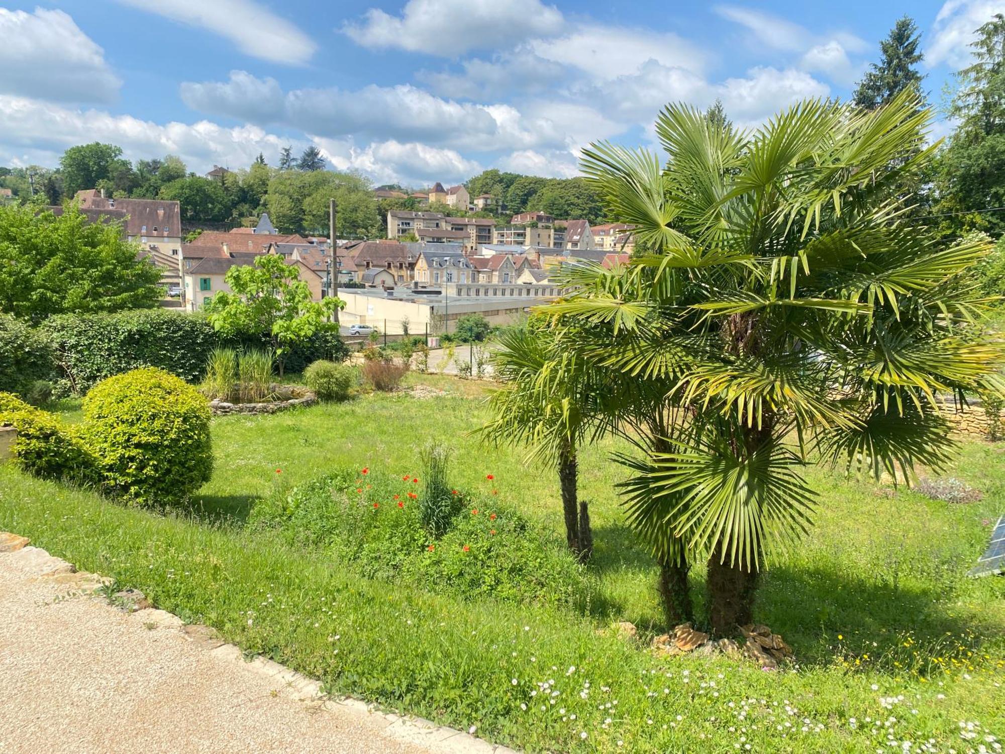 Residence Les Trois Jardins Avec Wifi Et Parking Gratuit Сарла-ла-Канеда Экстерьер фото